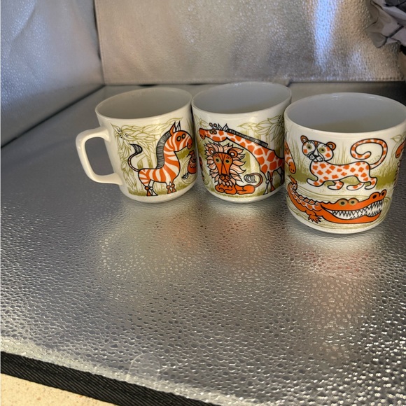 Vintage Animal Print Mugs Set - Picture 7 of 9
